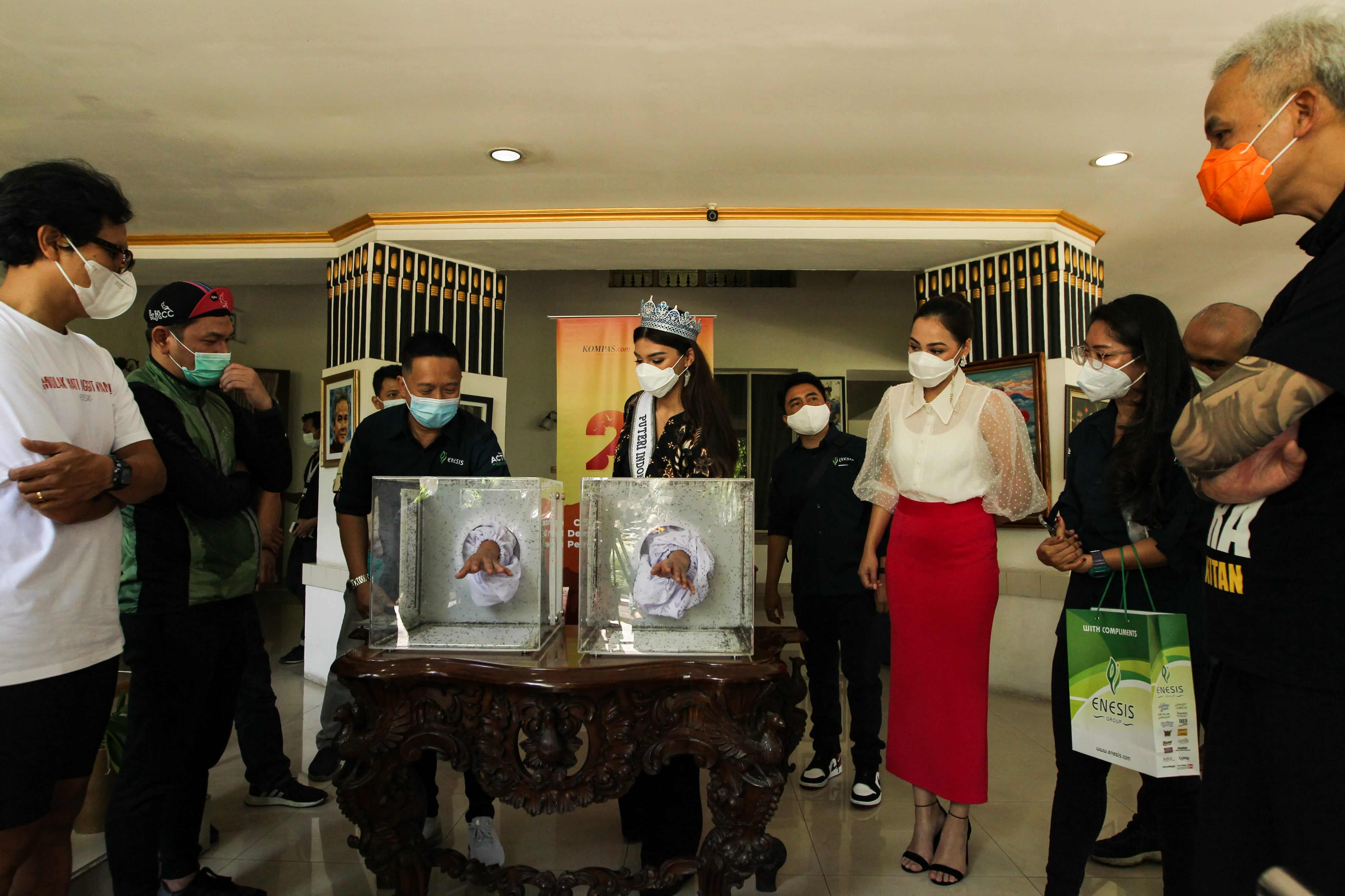 Beware of Dengue during Pandemic, Soffell provides aid in Central Java