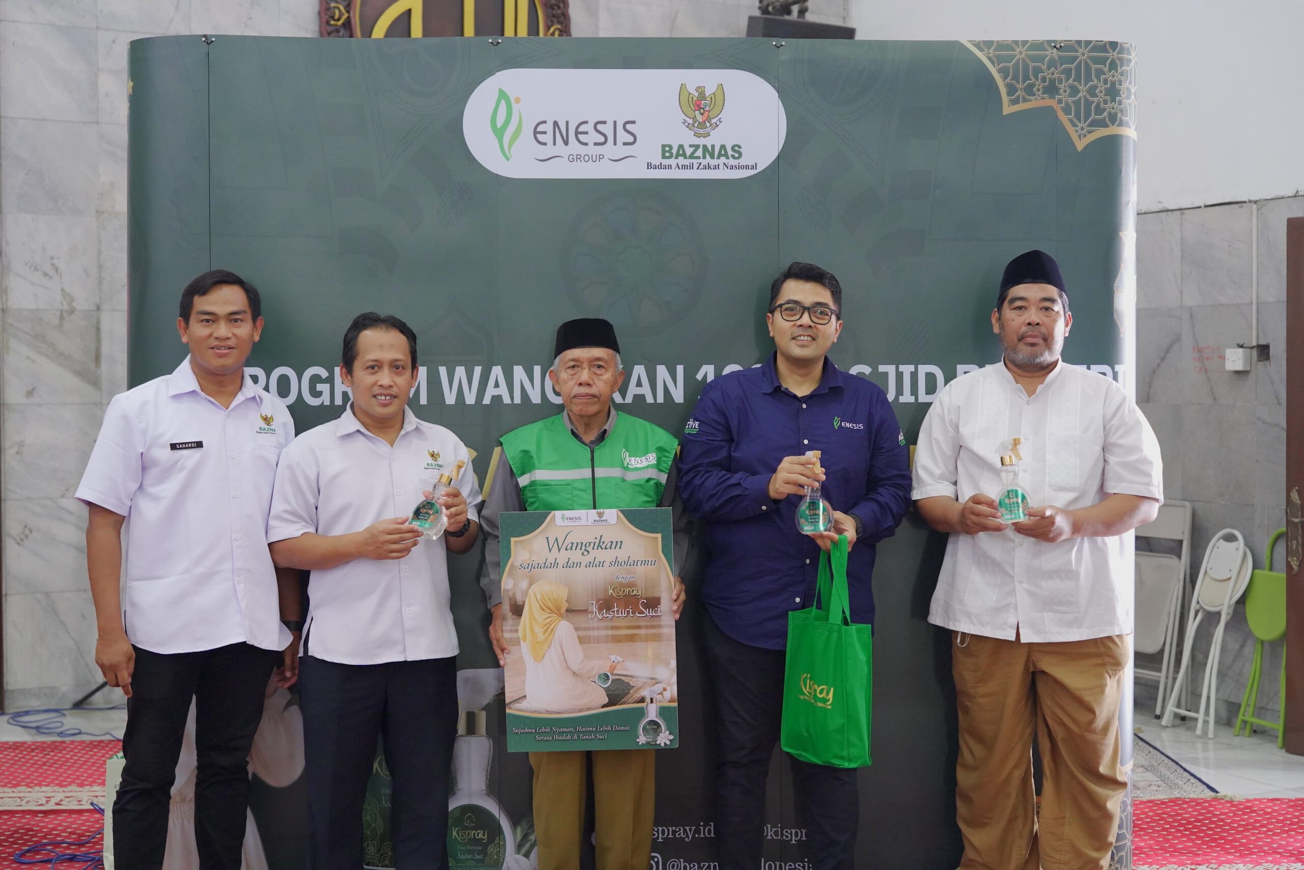 Enesis Group Reaffirms CSR Commitment Through Collaboration with BAZNAS RI in “Fragrancing 100 Mosques with Kispray Kasturi”