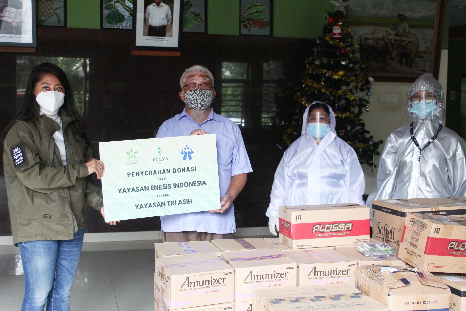Enesis Indonesia Foundation Donates Aid for Tri Asih Foundation