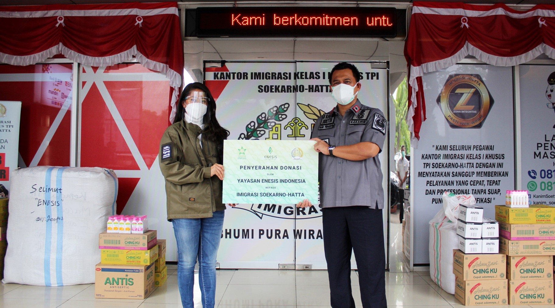 Enesis Indonesia Foundation Distributes Donations for West Sulawesi