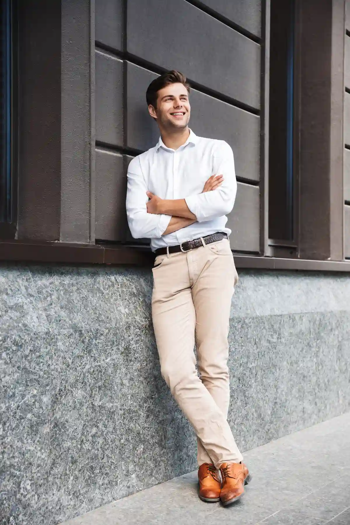 Inspirasi Outfit Kemeja Putih untuk Tampilan Formal