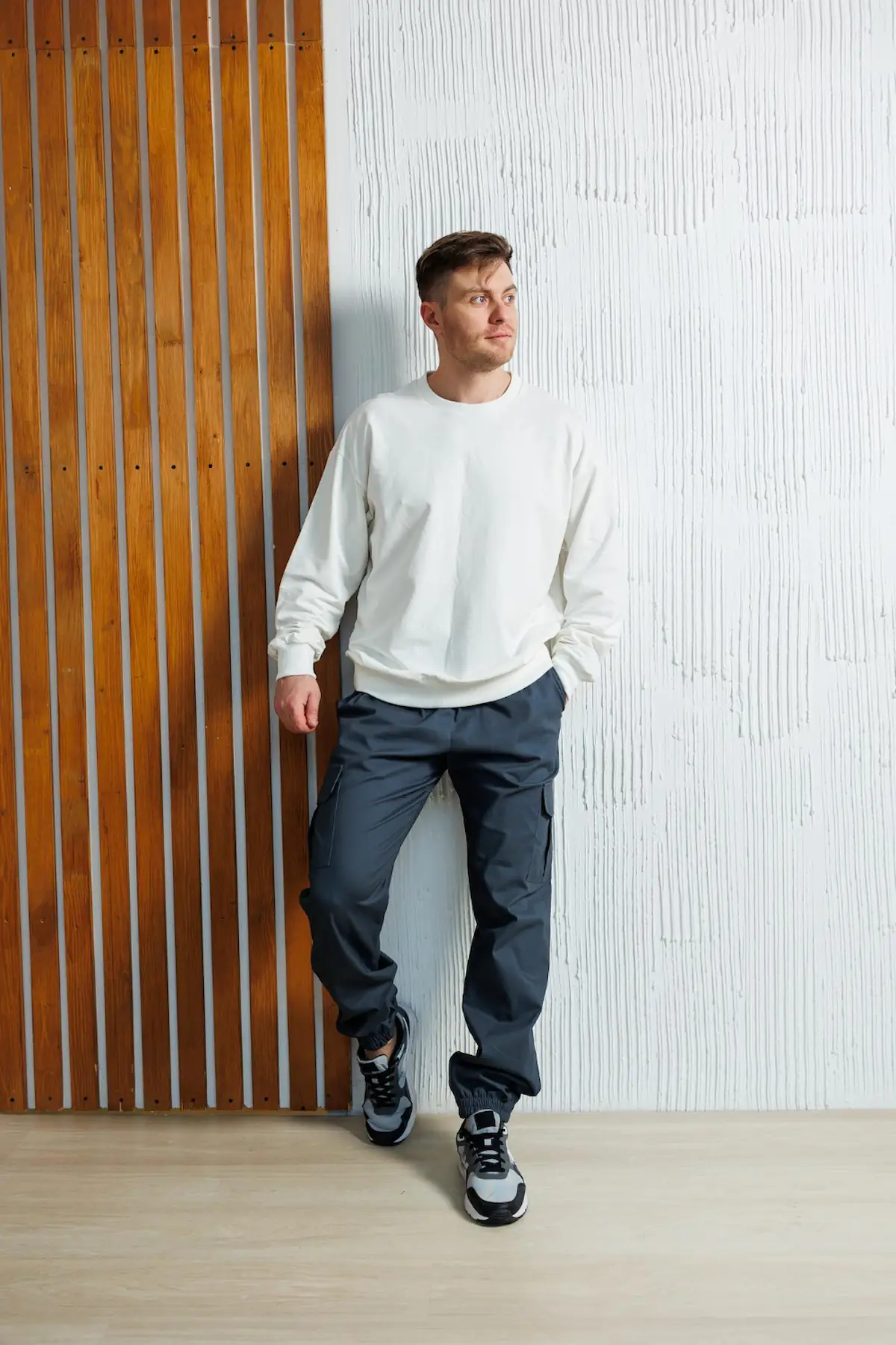 Outfit jalan-jalan outfit crewneck basic