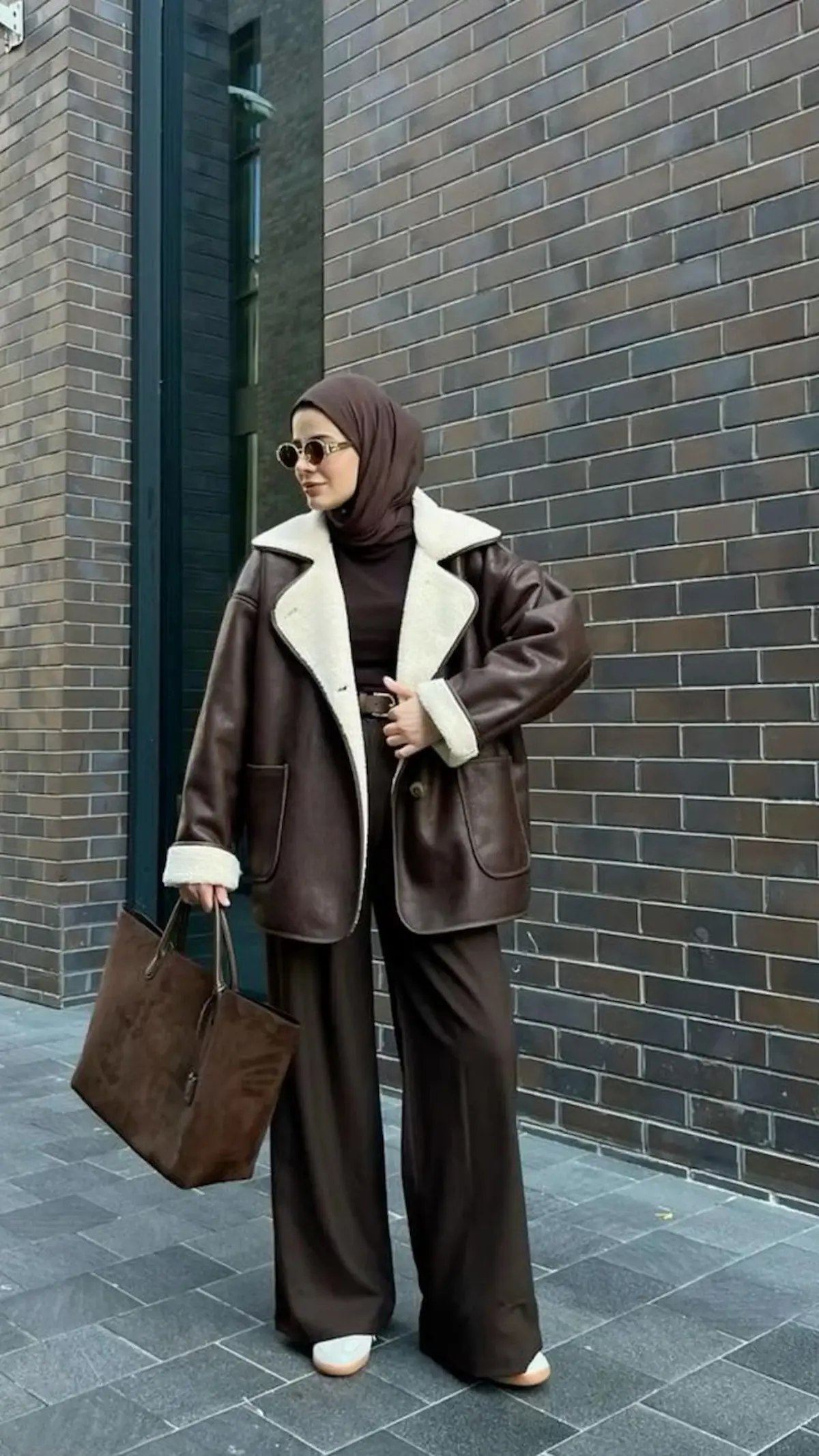 Leather Jacket dan Celana Kulot
