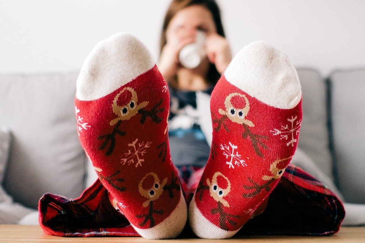 Kaos Kaki Mengeluarkan Bau yang Menyengat? Hilangkan dengan Cara Ini