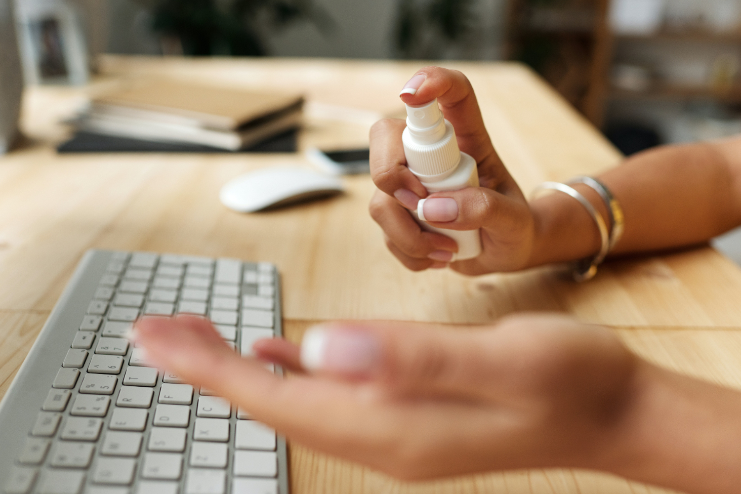 Mengenal 10 Manfaat Hand Sanitizer untuk Kesehatan Tubuh