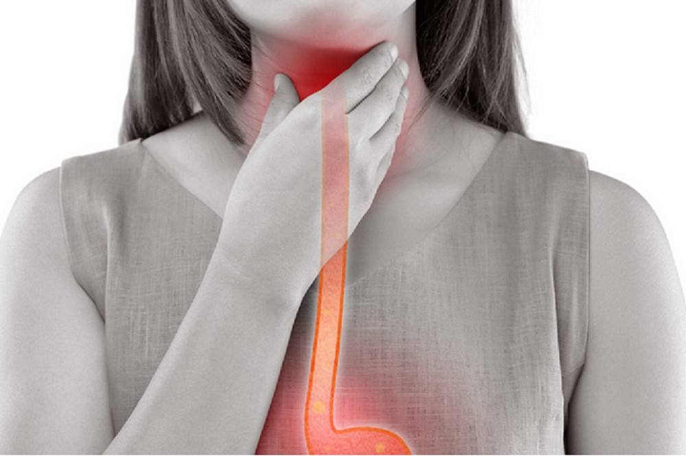 Tips Ampuh Mengatasi Sakit Tenggorokan Saat Menelan Makanan