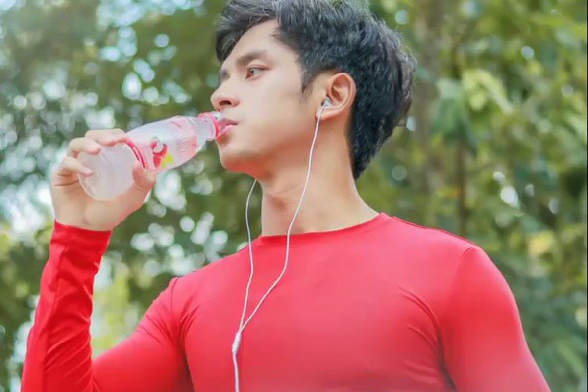 Tubuh Kurang Cairan? Ini Minuman Isotonik untuk Mengatasi Dehidrasi