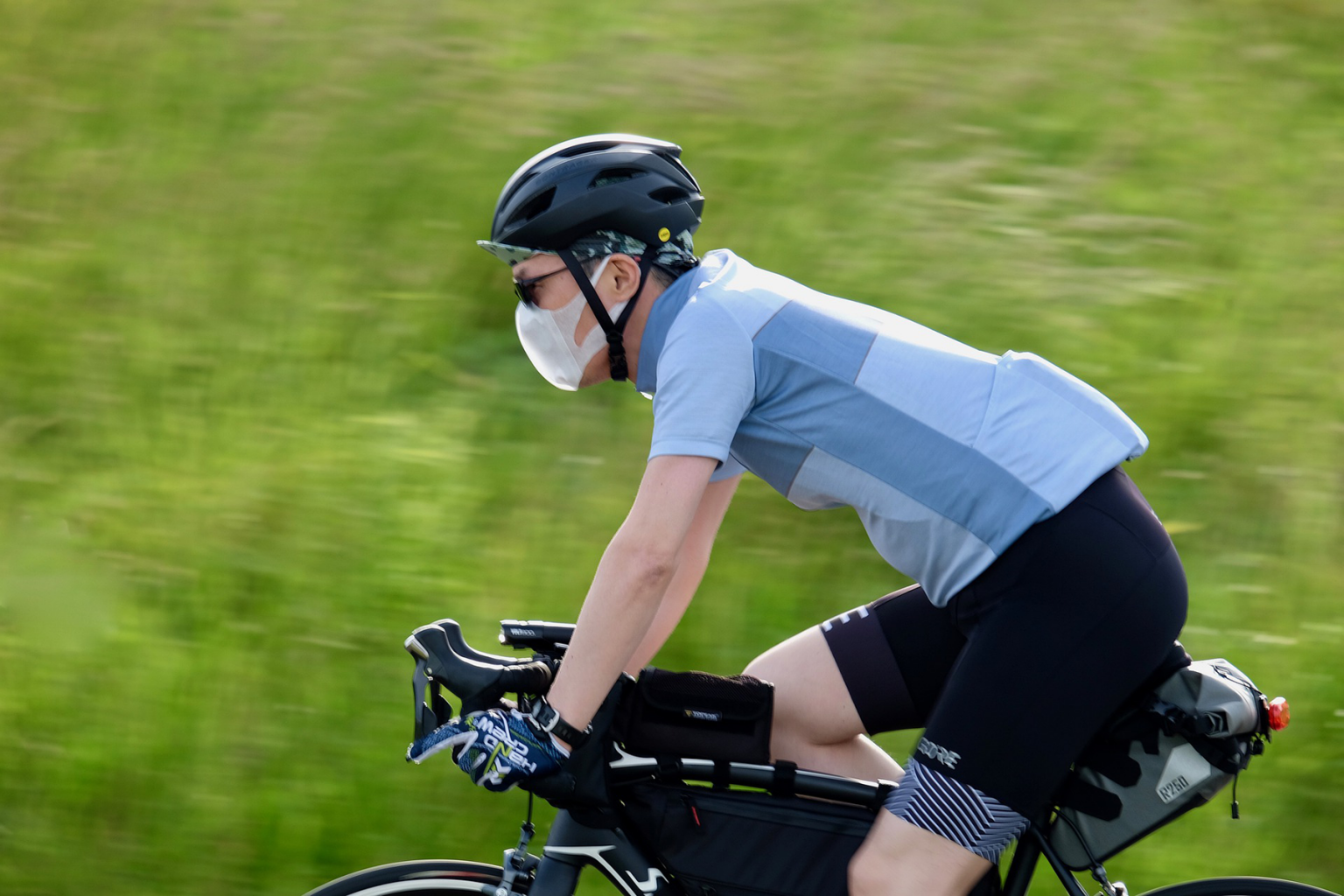 Bersepeda pake masker boleh gak sih?
