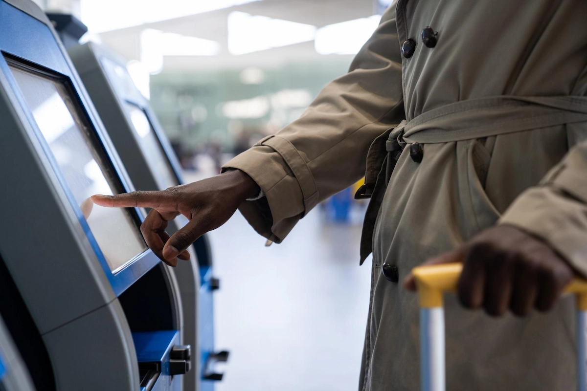 Cara Bayar LRT Terbaru: Gopay, QRIS & KMT [Update 2026]