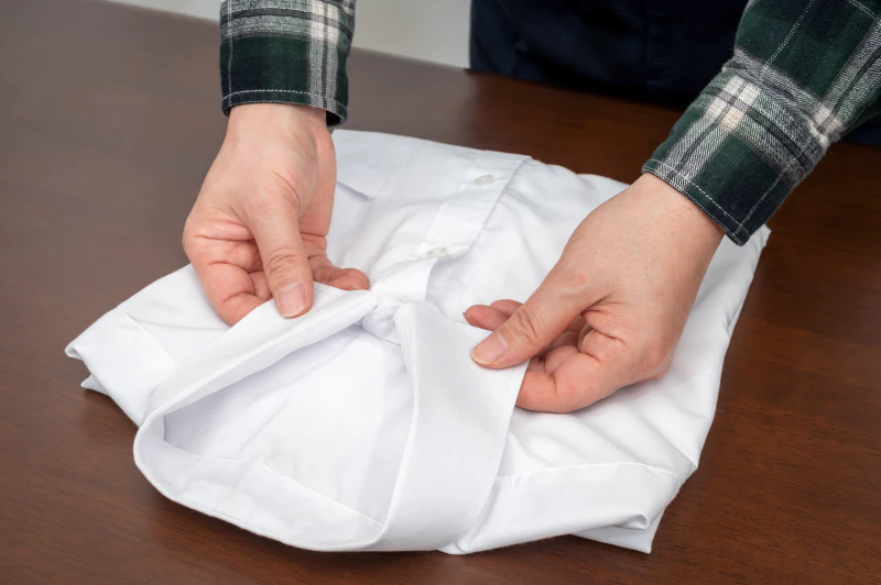 9 Cara Melipat Baju: Cepat, Rapi, dan Hemat Tempat