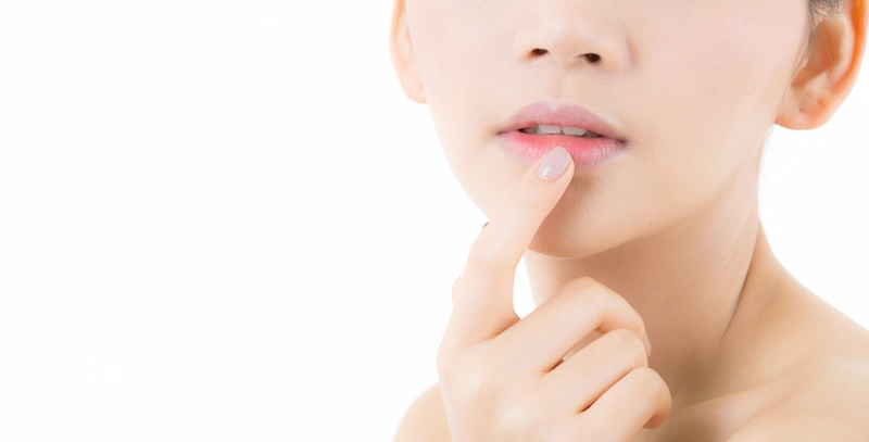 12 Cara Membuat Bibir Merah Alami dan Tampak Lebih Sehat