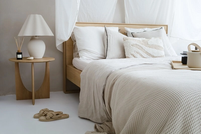 8 Cara Menata Kamar Tidur Sempit Sederhana Jadi Terasa Luas!