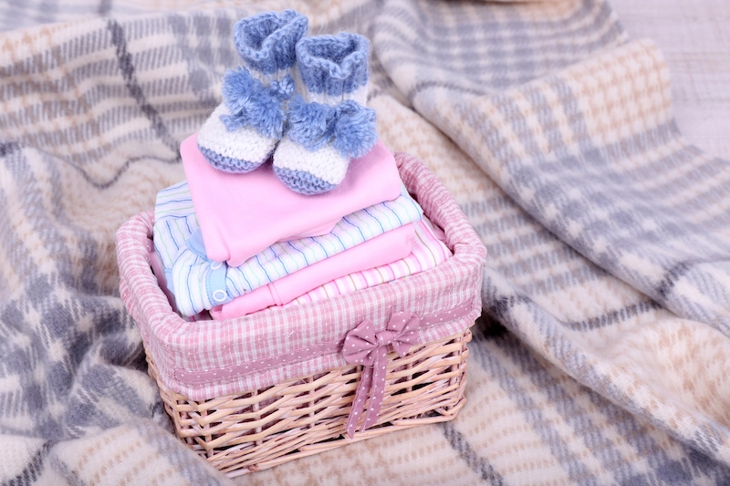 9 Cara Menata Pakaian Bayi di Keranjang Agar Rapi, Bisa Ibu Coba!