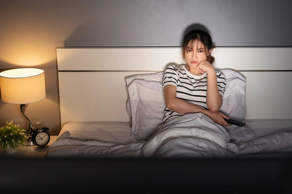 8 Cara Mengatasi Overthinking Sebelum Tidur