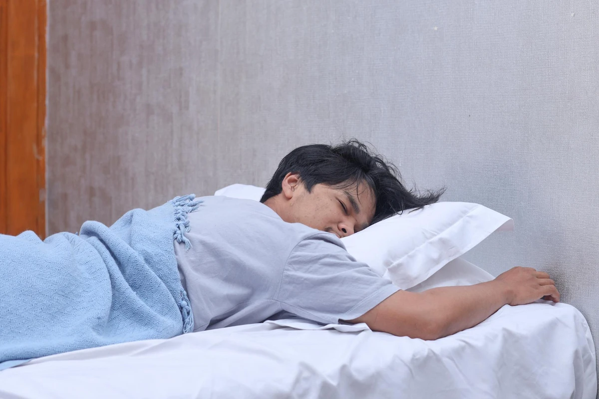 8 Cara Menghilangkan Bau Air Liur di Bantal, Wajib Tahu!