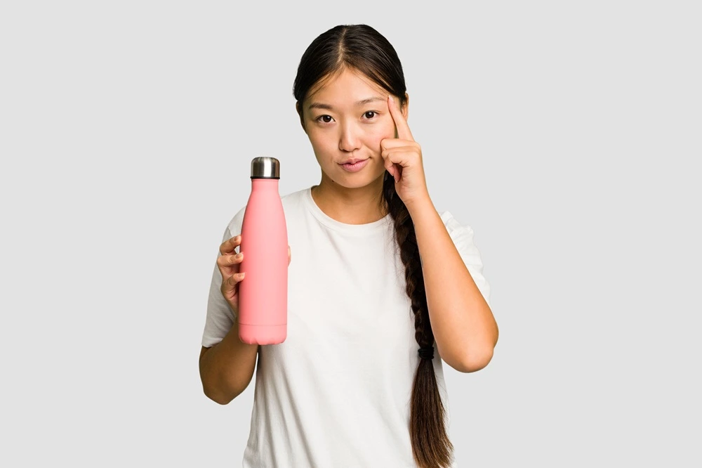 10 Cara Menghilangkan Bau di Botol Minum