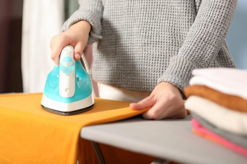 Ini 5 Cara Menyetrika agar Wangi seperti Laundry, Yuk Coba!