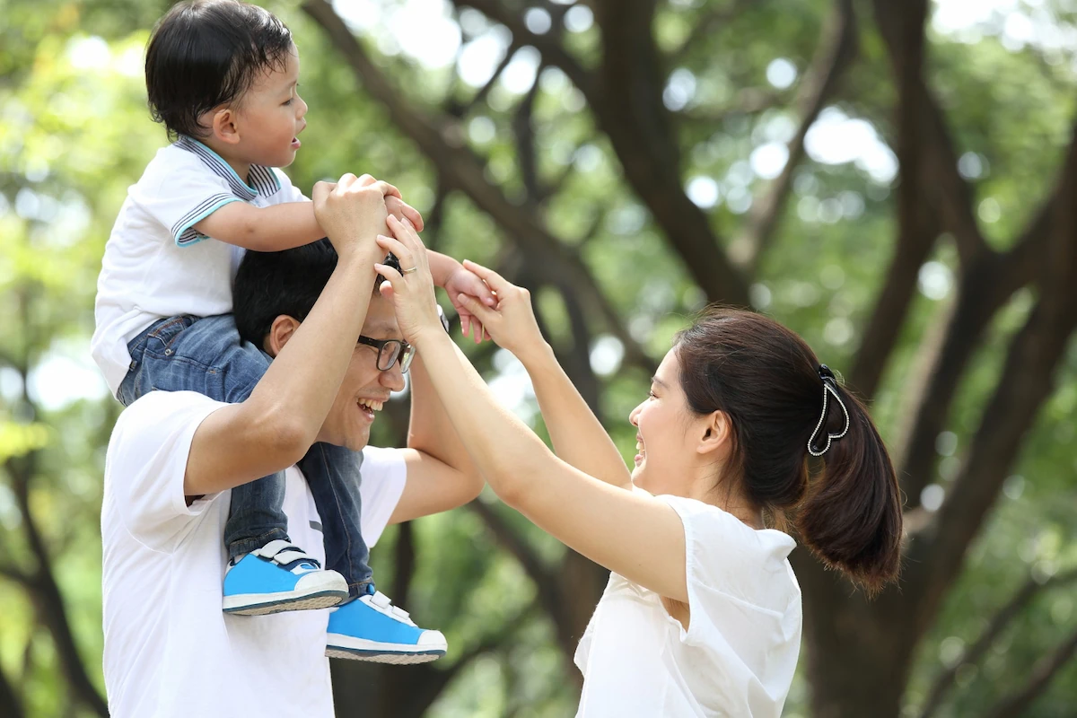 16 Cara Parenting yang Baik untuk Dukung Anak Lebih Positif