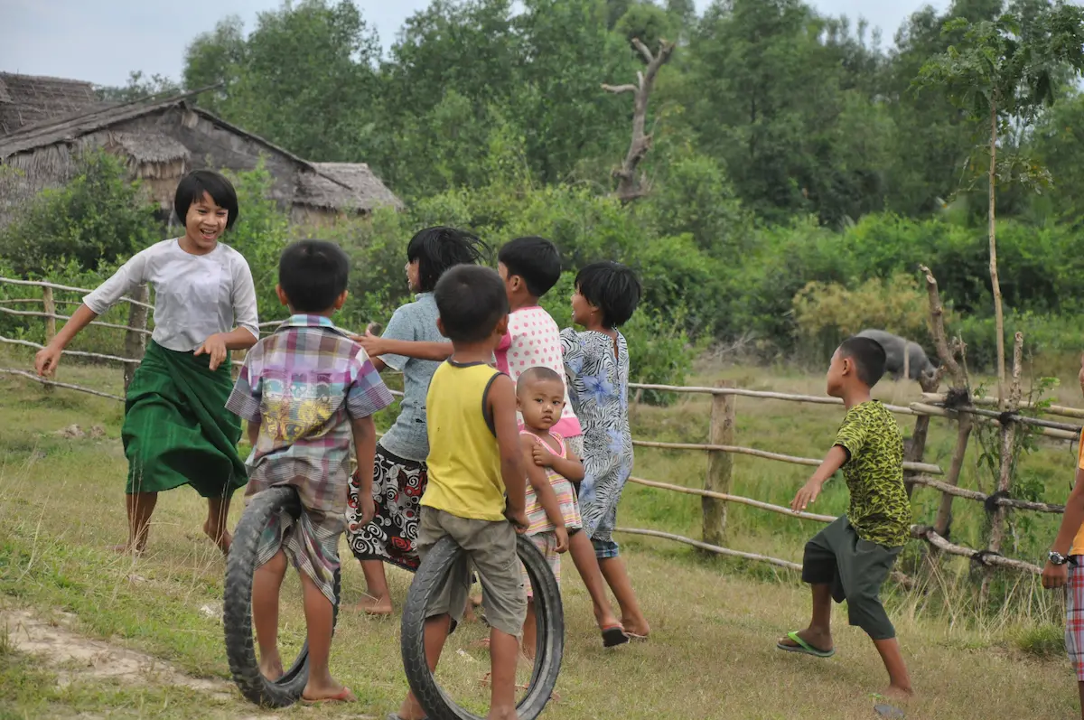 10 Permainan Anak Tradisional, Bantu Tumbuh Kembang si Kecil!