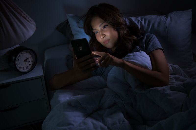 11 Penyebab Insomnia yang Perlu Kamu Ketahui & Cara Atasinya