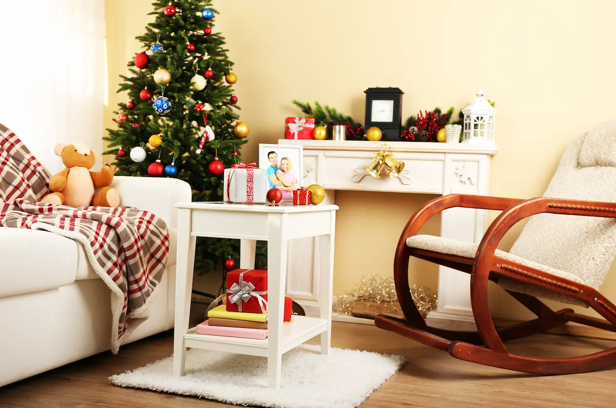 10 Ide Dekorasi Natal Sederhana, Bikin Interior Tampak Indah!