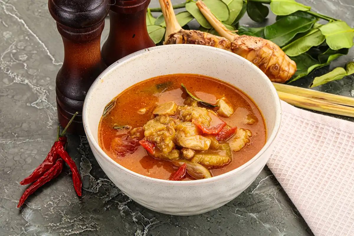 8 Rekomendasi Makanan Pedas Berkuah yang Bikin Lidah Ketagihan!