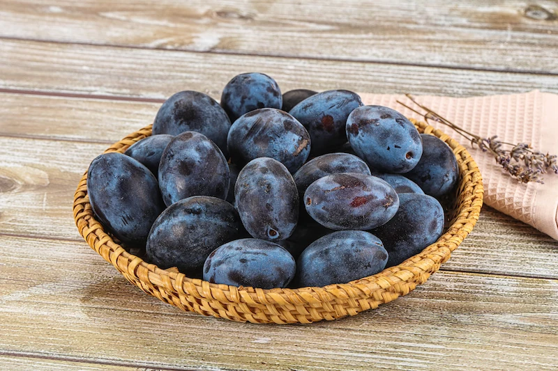 6 Manfaat Buah Jamblang untuk Kesehatan, Sayang Dilewatkan!