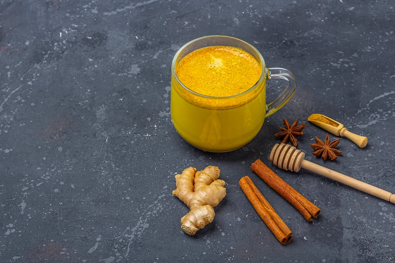 7 Manfaat Minum Air Kunyit sebelum Tidur, Cek Faktanya!