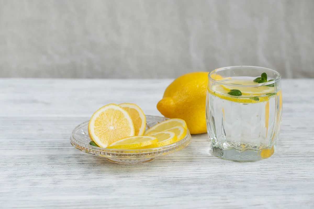 8 Minuman untuk Panas Dalam, Menyejukkan & Melegakan