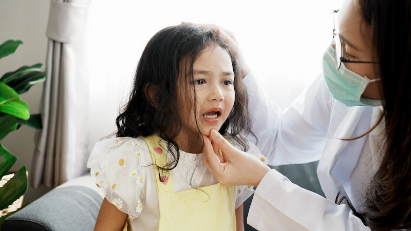 8 Obat Panas Dalam Anak Alami yang Aman Diberikan di Rumah