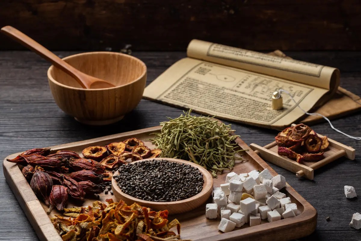 7 Obat Sakit Pinggang Tradisional yang Ampuh & Mudah Ditemukan