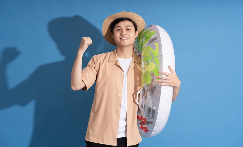13 Style Anak Pantai Cowok yang Instagramable