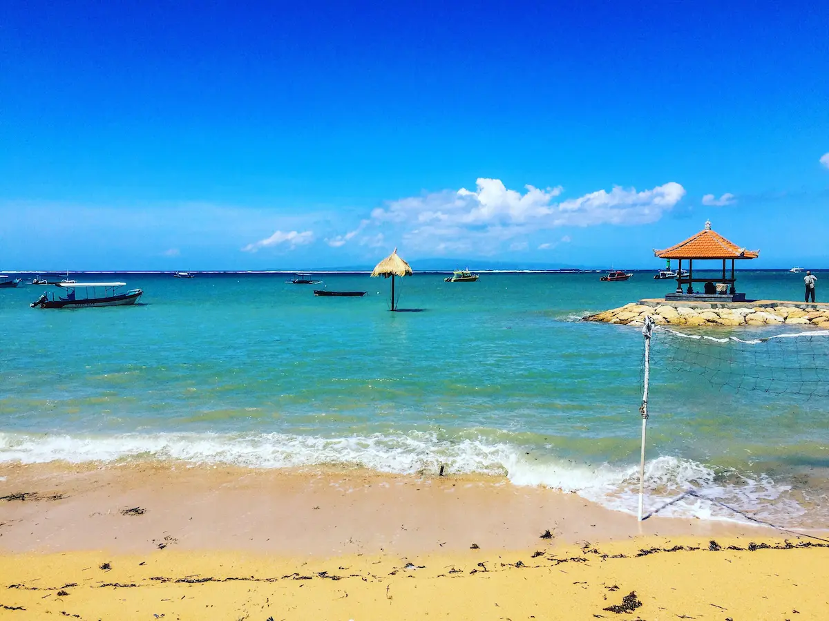 10 Rekomendasi Pantai di Anyer yang Cocok untuk Healing!