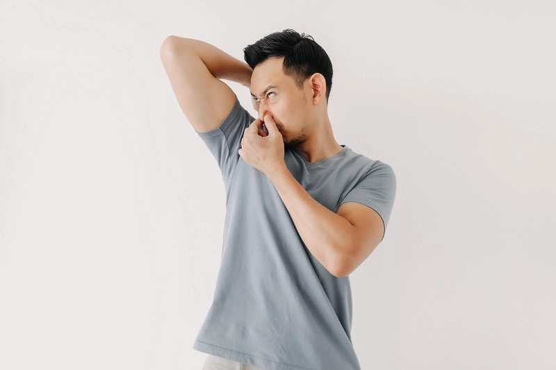 Catat! Ini Dia 8 Penyebab Bau Badan dan Cara Mengatasinya