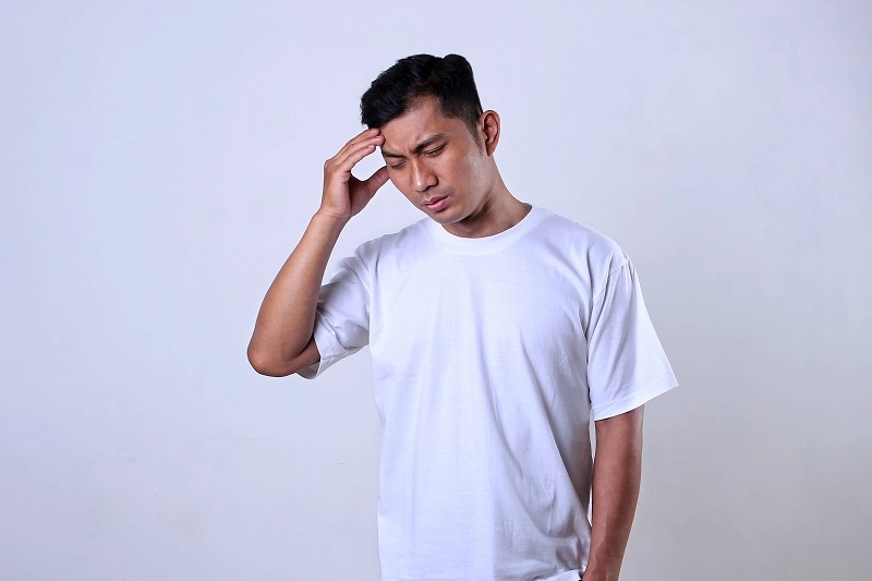 12 Penyebab Kepala Terasa Berat dan Cara Mengatasinya