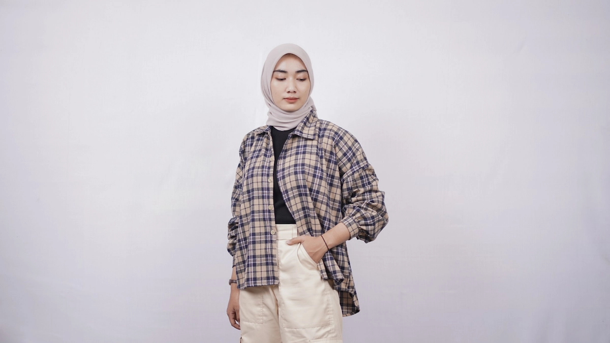6 Rekomendasi Perpaduan Warna Baju dan Jilbab yang Cocok