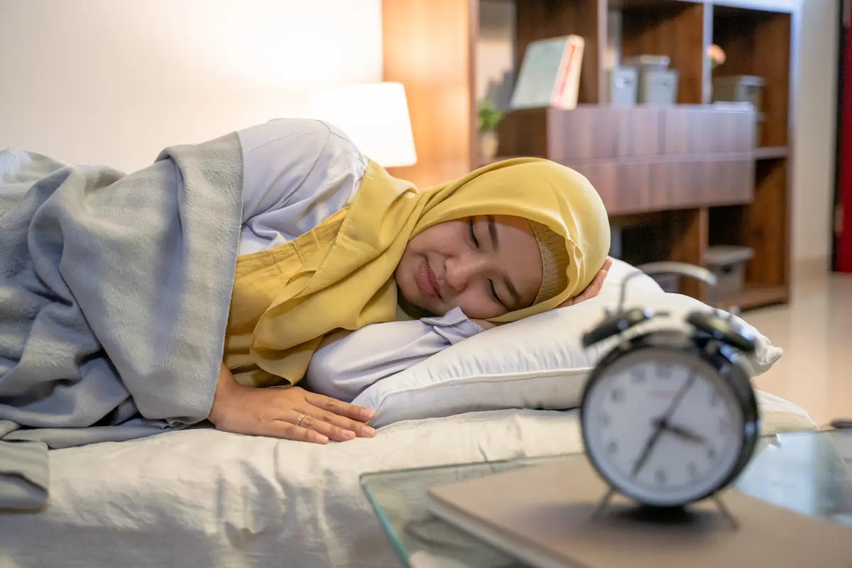 Pola Tidur Saat Puasa Berubah? Ini Dampak & Cara Mengatasinya