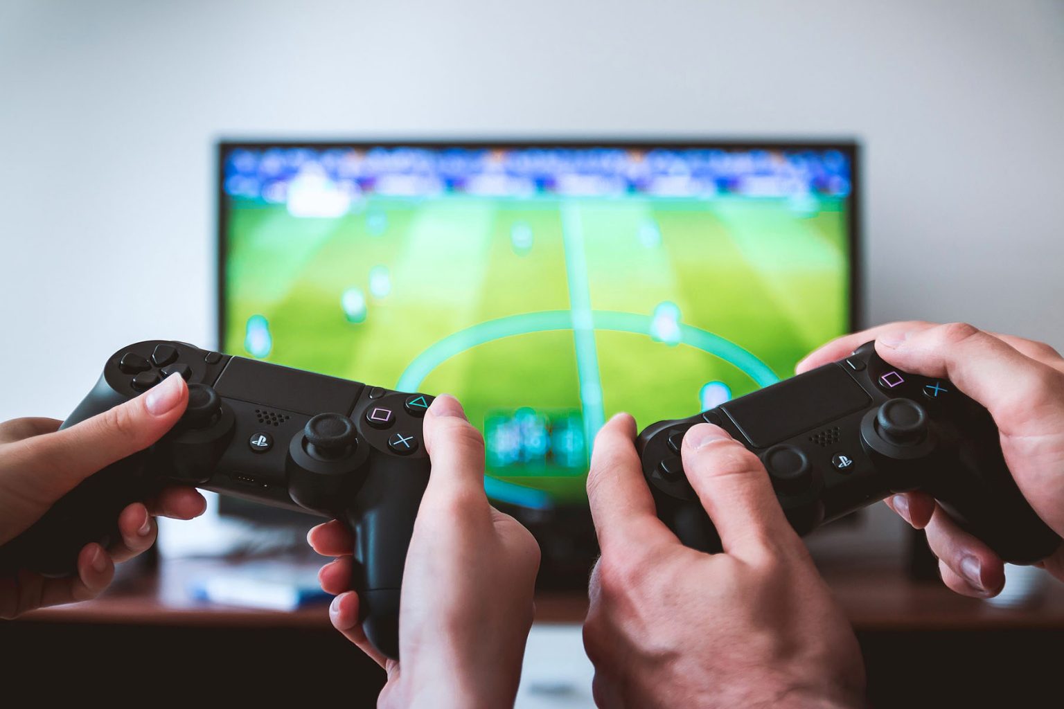 Pusing Atau Mual Saat Main Game? Ini Penyebabnya