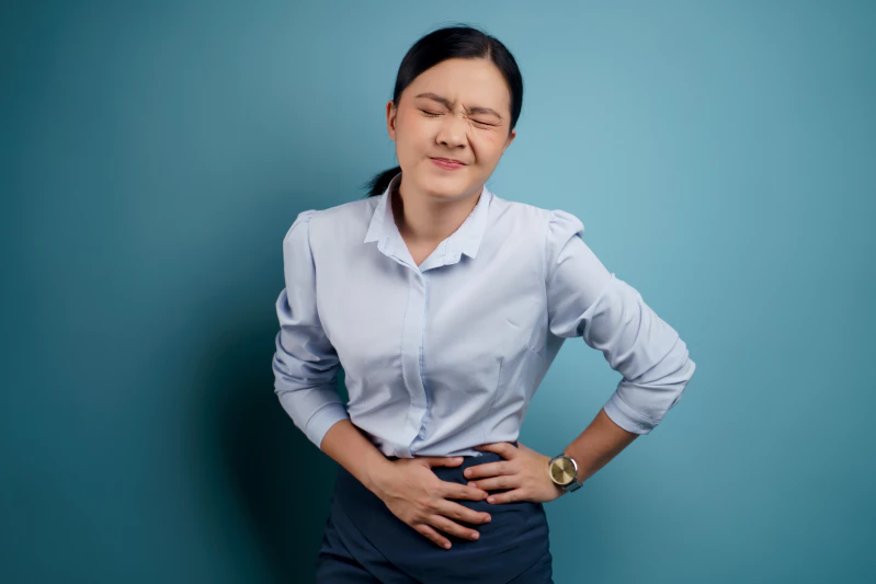 9 Penyebab Sakit Perut Sebelah Kiri & Cara Mengatasinya