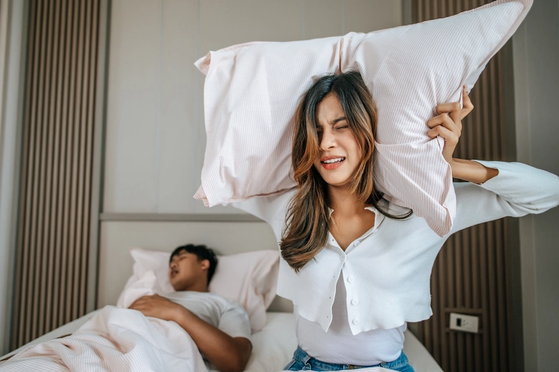 6 Penyebab Sering Mengigau Saat Tidur yang Perlu Diketahui